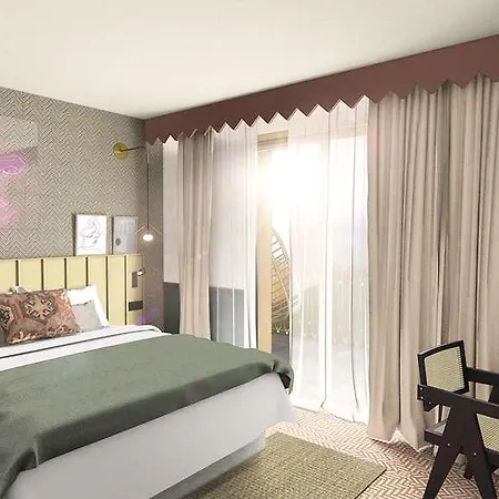 Bloom House Hotel *