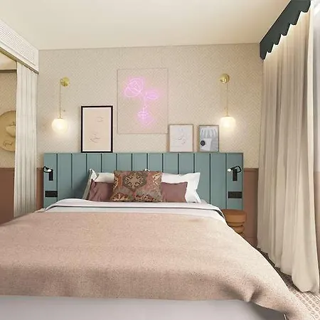 Hotel Bloom House *