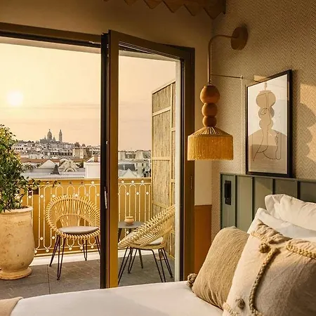 Bloom House מלון