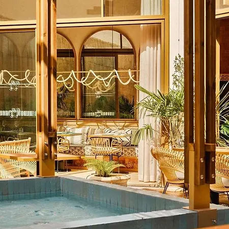 Bloom House Paris