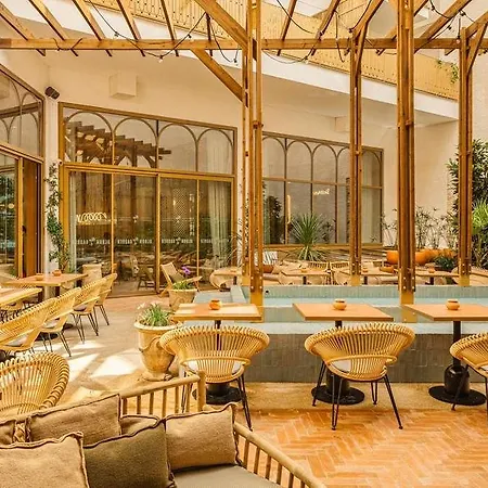 Bloom House Hotel
