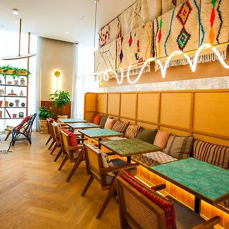 酒店 Bloom House *