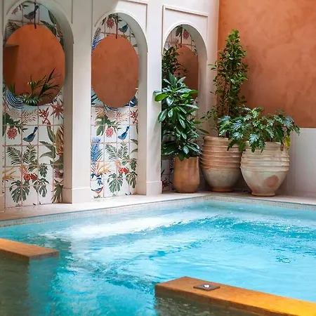 Bloom House מלון