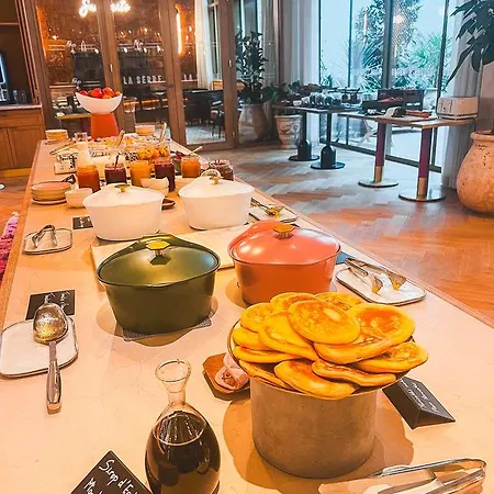 Bloom House * פריז